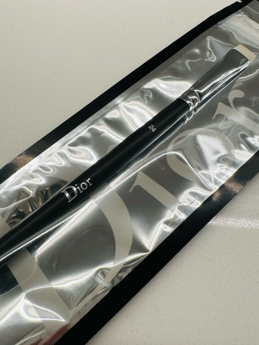 Dior Backstage Eyeliner Brush No 24